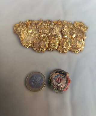 Lote de 120 insignias XX A. Junta Fallera de Sagun