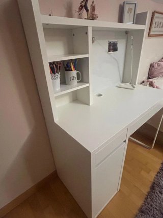 Escritorio Ikea Micke Blanco con Estantería