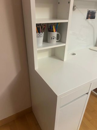 Escritorio Ikea Micke Blanco con Estantería