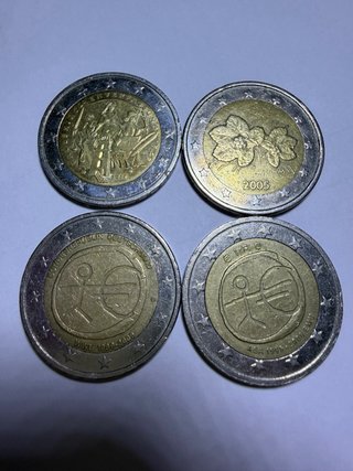 Lote 4 monedas 2€ diferentes países