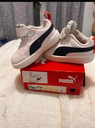 Zapatillas Puma niño blancas y negras talla 19