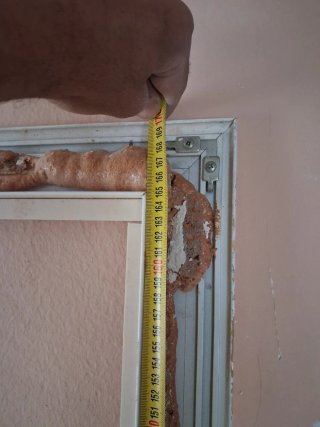 Ventana corredera con rejas