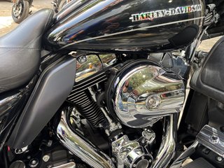 Harley Davidson Electra Glide Ultra Limited Negra