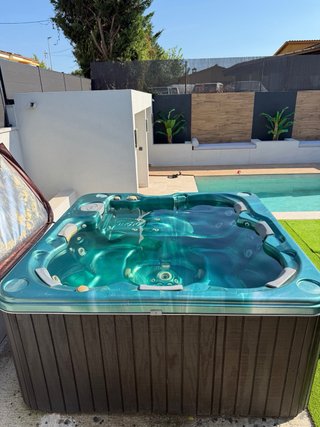 Jacuzzi 6 plazas exterior