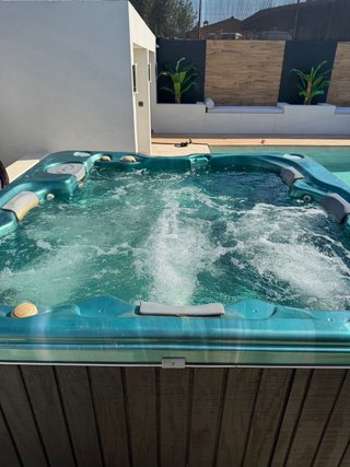 Jacuzzi 6 plazas exterior