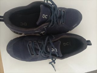 Zapatillas deportivas On Cloud, no hago envíos.
