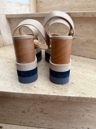 Sandalias Paloma Barceló Beige y Azul