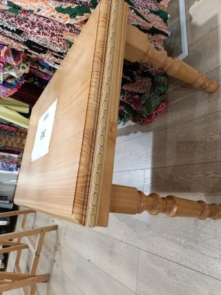Mesa de madera 30€