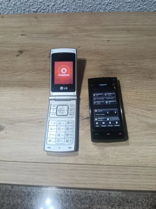 Mobiles Nokia y LG