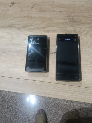 Mobiles Nokia y LG