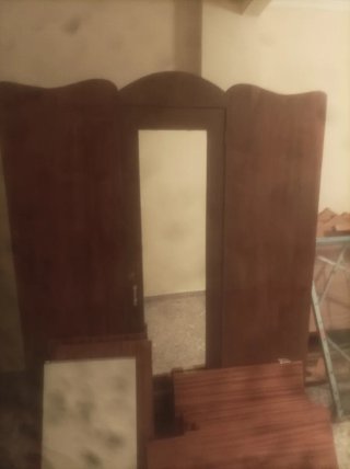Muebles de madera antiguos, de cocina, salón...