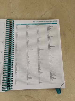 Agenda Escolar 2026-2027. Día página.
