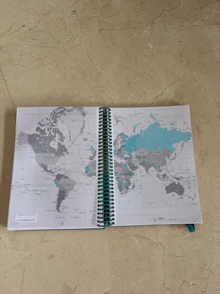 Agenda Escolar 2026-2027. Día página.