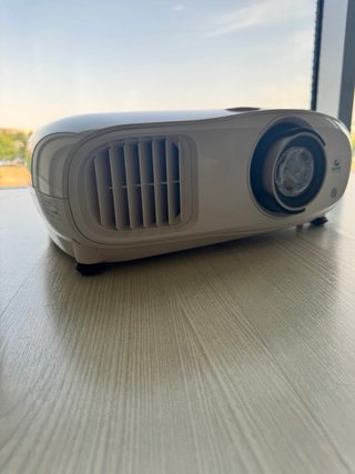 Proyector EPSON EH-TW7100