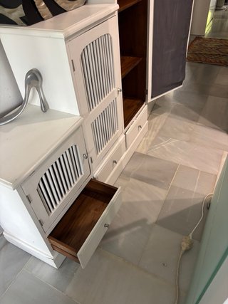 Mueble escalonado pino lacado blanco