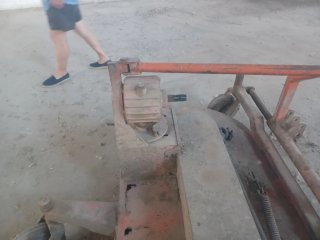 Desbrozadora de cuchillas