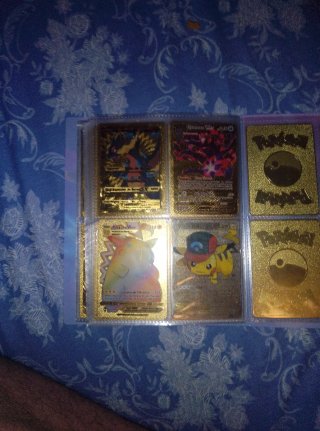 Cartas Pokémon de metal y oro falso (NEGOCIABLE)