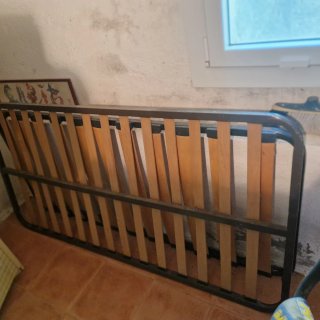 Somier metálico con láminas de madera