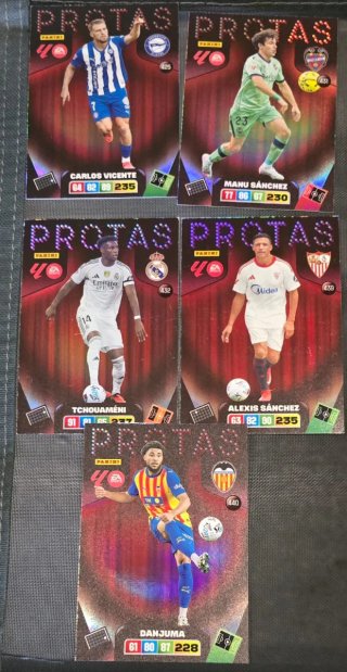 Cartas fútbol Panini Adrenalyn XL 25-26