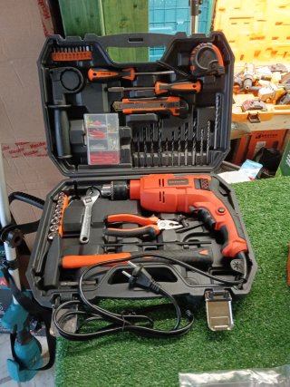 Trapano a corrente 710W con accessori