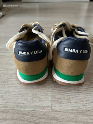 Tenis Bimba y Lola Beige y Blanco