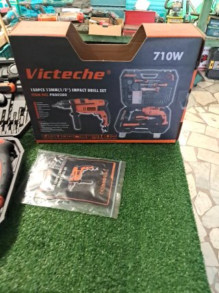 Trapano a percussione Victeche 710W