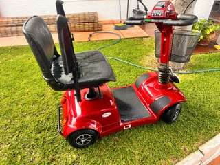 Escúter movilidad seminuevo rojo