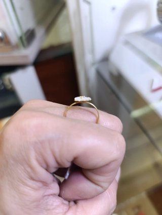 Anillo oro 18k flor blanca de nácar ajustable