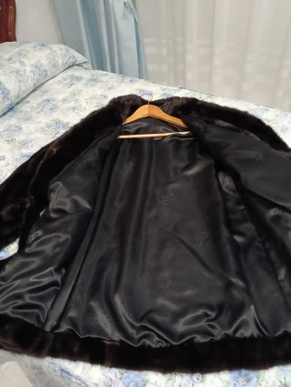 Chaquetón de piel marrón