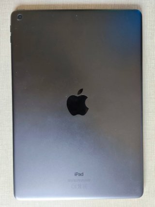 iPad 8ª Gen 128GB Wi-Fi + Funda Otterbox Defender