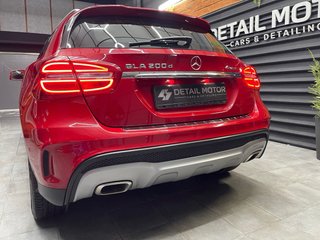 Mercedes-Benz GLA 200D AMG 4 matic