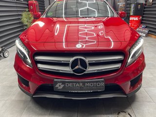 Mercedes-Benz GLA 200D AMG 4 matic