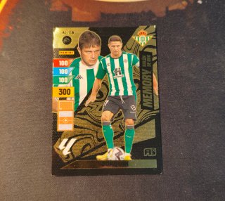 Carta Adrenalyn de Joaquín muy top.