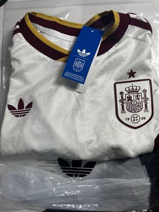 Camiseta Adidas Blanca y Dorada Talla M