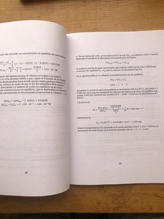 Cuaderno ejercicios resueltos química 2bachillerat