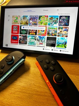 Nintendo Switch Nera + Custodia Dobe