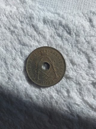 Moneda Bélgica 1922 con agujero