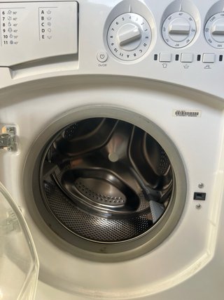 Lavadora y secadoraintegrable Hotpoint Ariston 7kg
