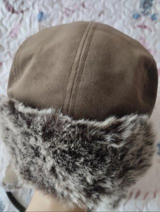 Gorro de invierno con orejeras