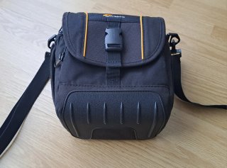 Bolsa Lowepro Adventura SH 140 II