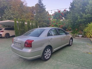 Toyota Avensis 2004
