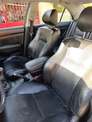 Toyota Avensis 2004