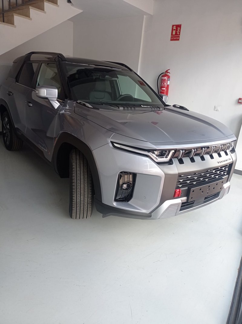 KGM Torres Hybrid 2026 - foto 1