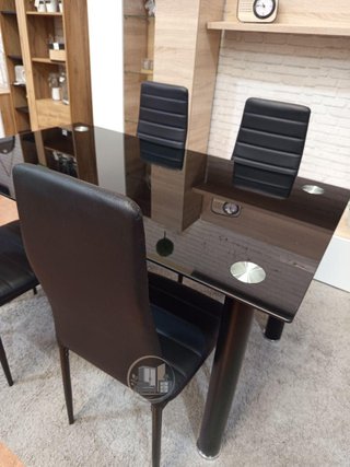 Mesa de cristal templado