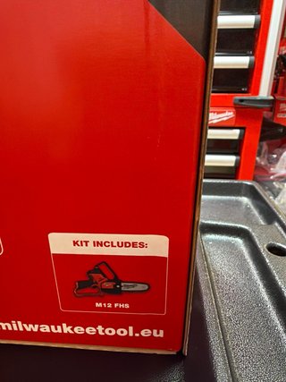 Motosierra Milwaukee M12 FUEL M12 FHS