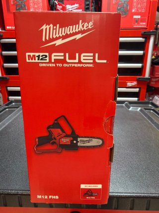 Motosierra Milwaukee M12 FUEL M12 FHS