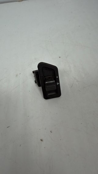 Interruptor de luces de emergencia para Yamaha, YP125R. Ref. 1B9-H3362-00