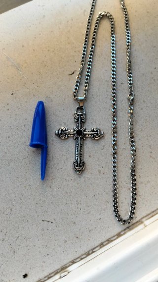 Cadena con Colgante Cruz Gótico