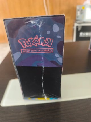 Caja Entrenador Élite Pokémon Caos Creciente