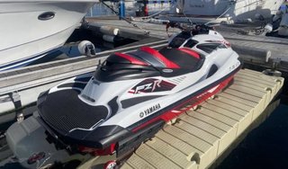 Yamaha FZR SVHO con remolque